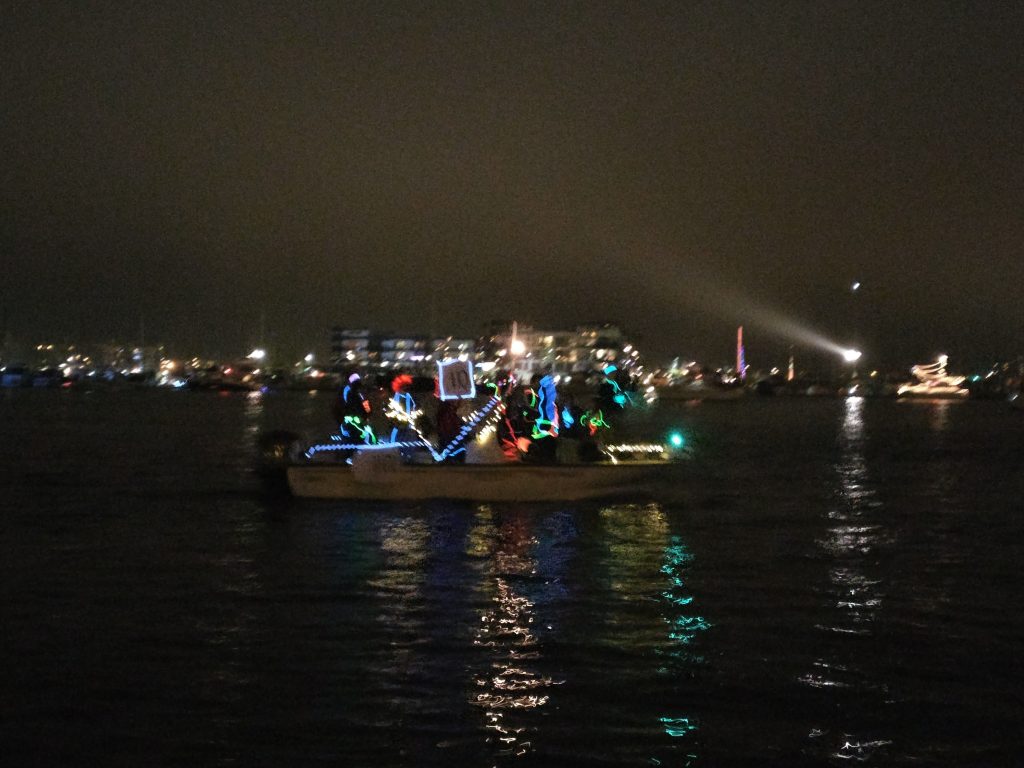 christmas light boat