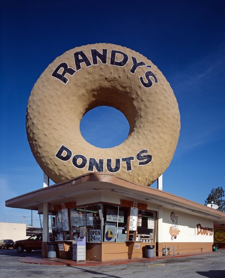 Name A More Iconic And Delicious Sign We Dare You Randys Donuts In Inglewood — Stuff In La