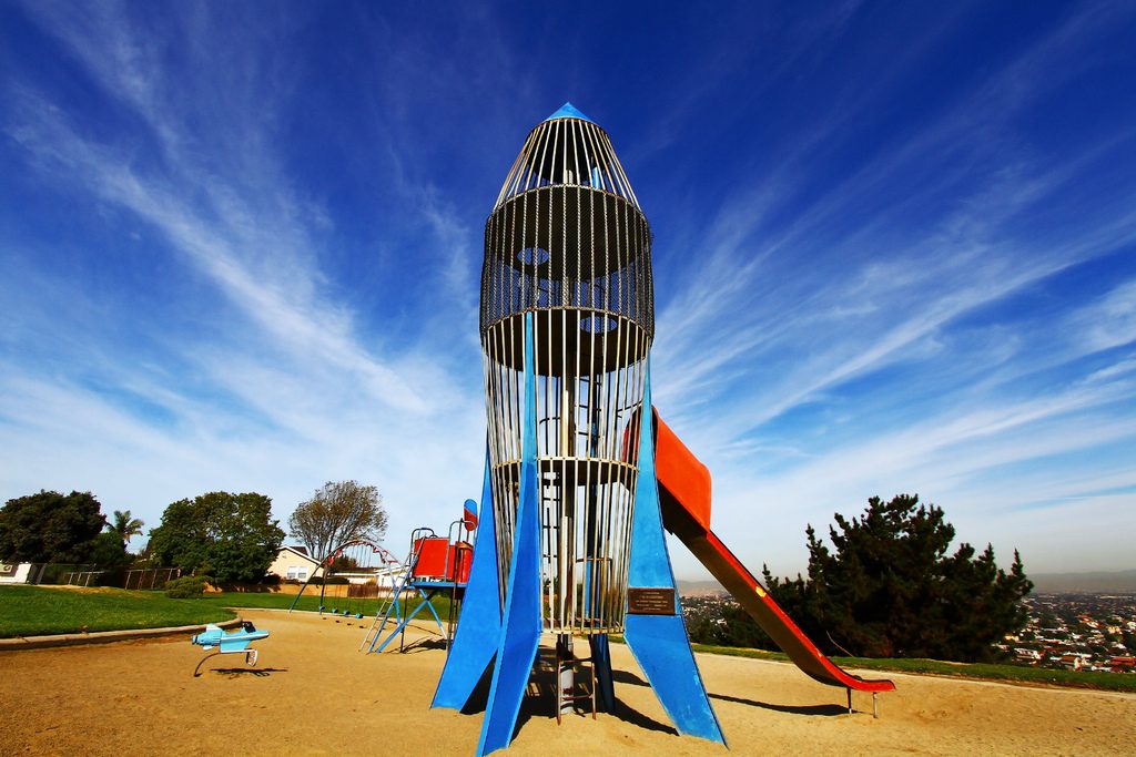 los arboles rocketship park slide