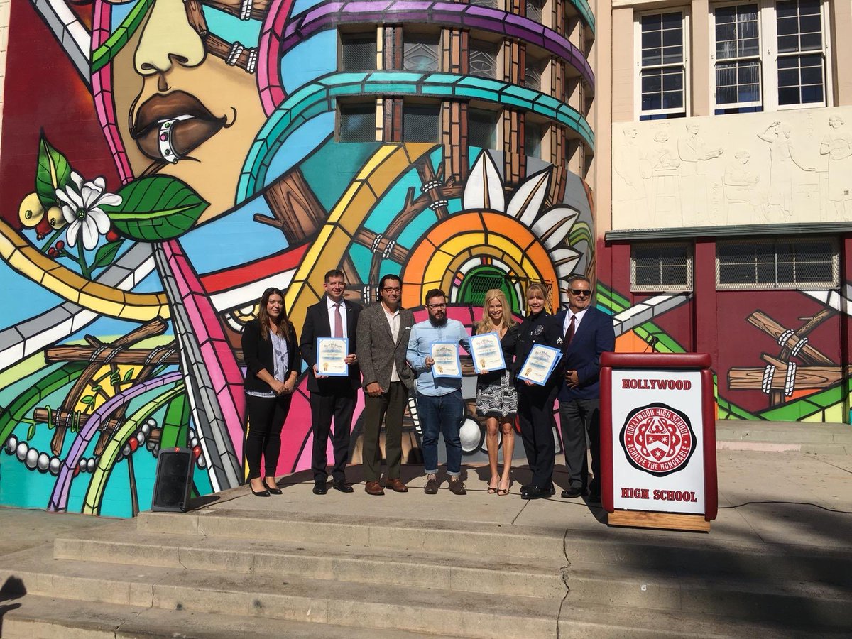Hollywood High School Celebrates Diversity With New Mural Led By The