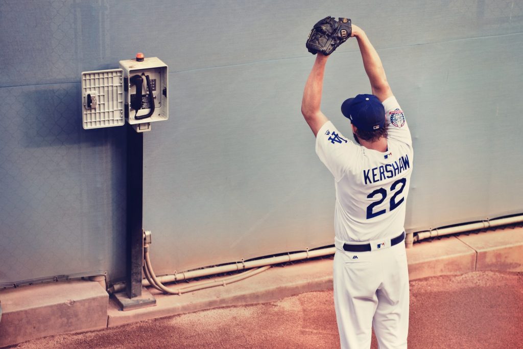 clayton kershaw dodgers warming up los angeles dodgers pitcher