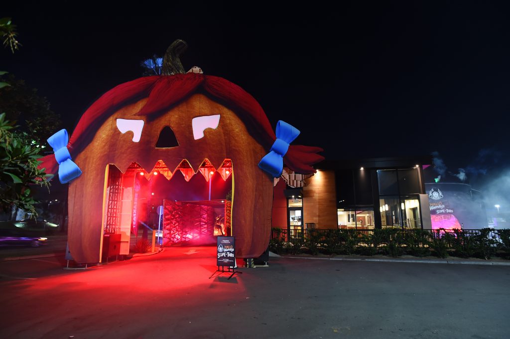 wendys scary halloween haunted house drive through