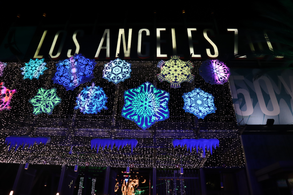 21 La Zoo Lights Christmas And Holiday Decorations In Los Angeles